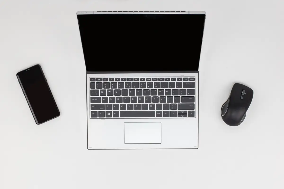 異業種から学ぶ思考法が職場での武器になる理由