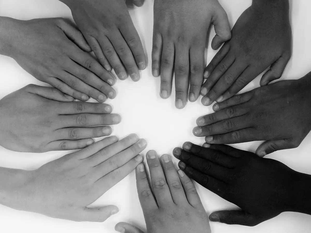 ブラック求人を見抜くための5つの警戒サイン